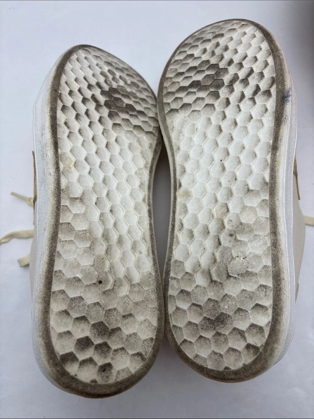MKS Women’s 9 Cream‎ & Gold Metallic SnakeSkin Low-Top Sneakers #499